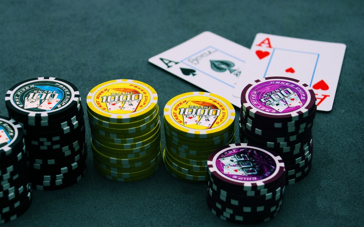 OzwinCasino کھلاڑیوں کے لیے لائیو کیسینو سیکشن